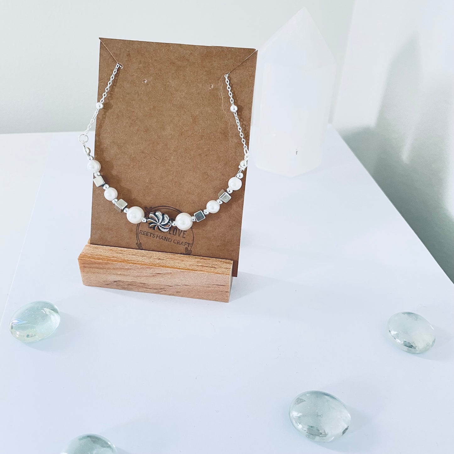Dainty silver pearl choker